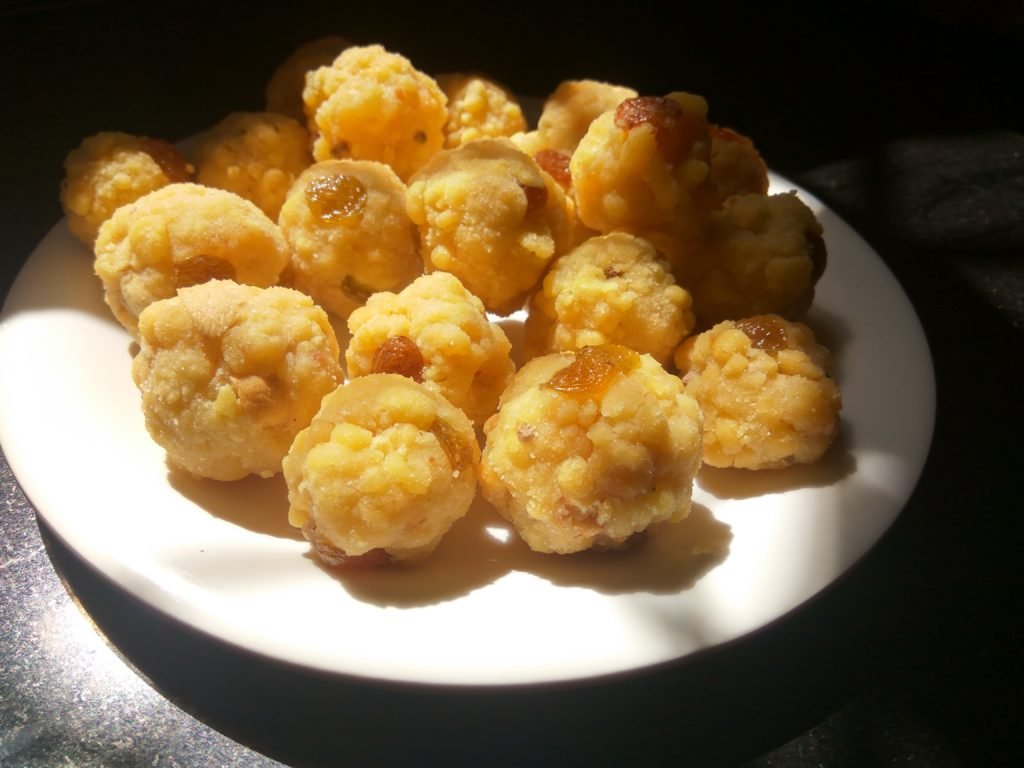 Boondi Ke Laddu Boondi Ke Laddu